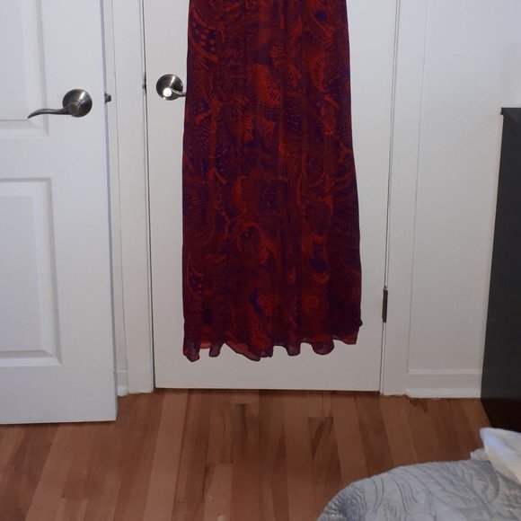 Flowy Summer Dress - Picture 2 of 5